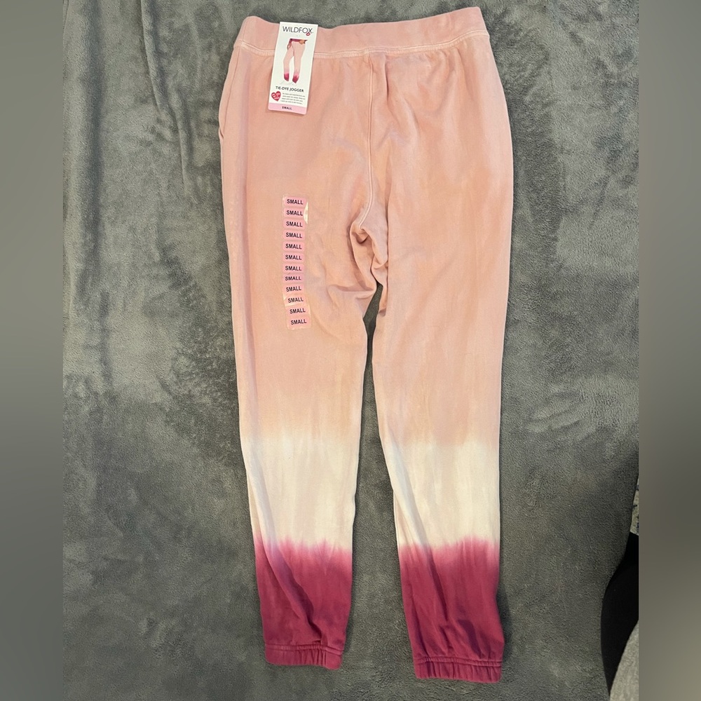🎀NWT Wildfox Pink Tie Dye Sweatpants🎀